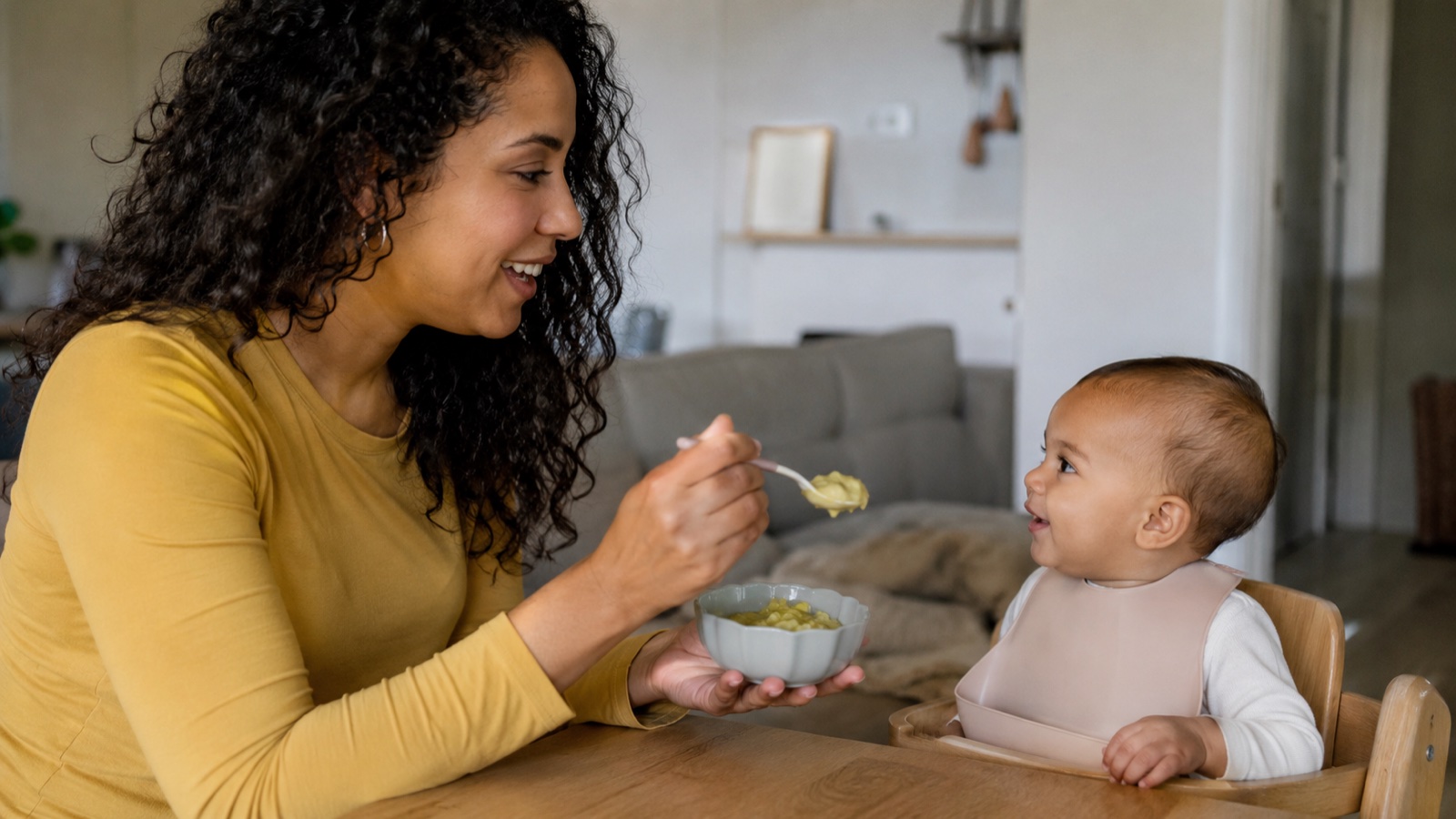 Quantités bébé pendant la diversification : repères par âge